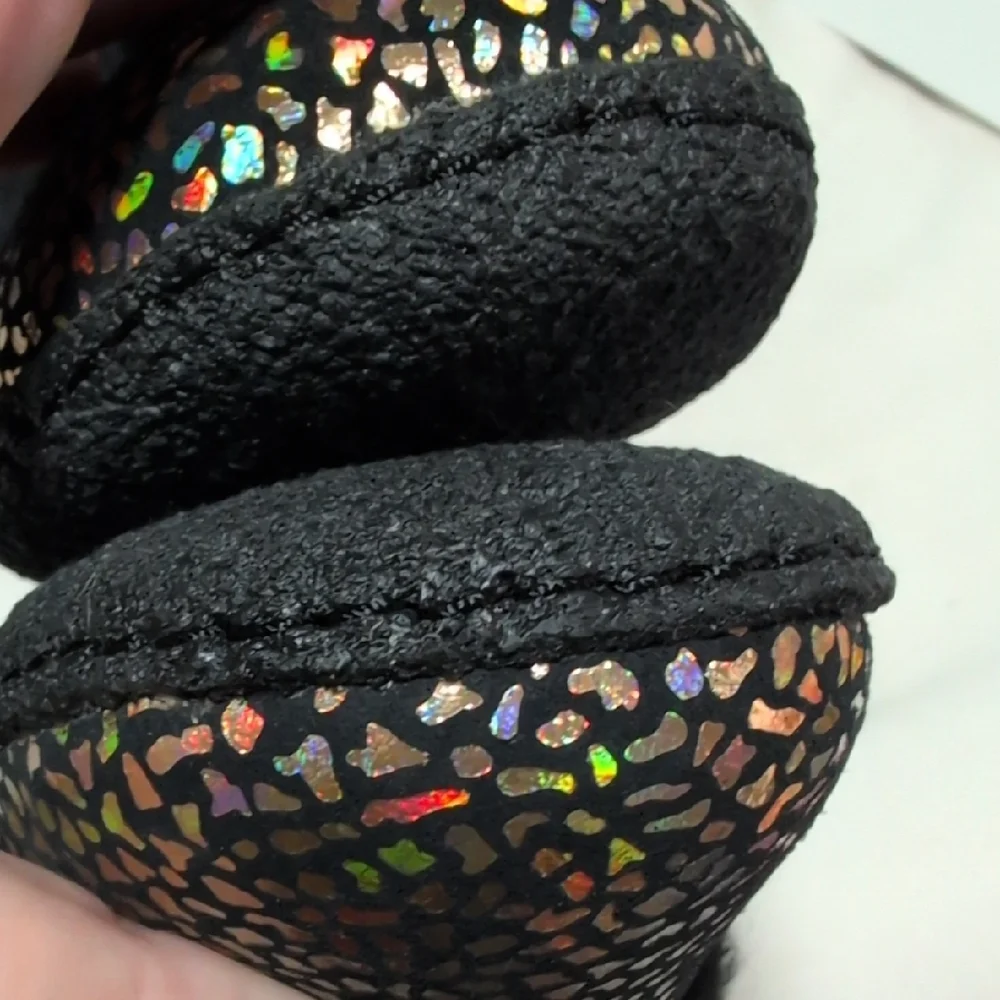 Sorel Nakiska Slide II Iridescent & Black Suede Slippers Youth Size 2